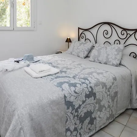 In Corsica Near Canella Semesterbostad Favone