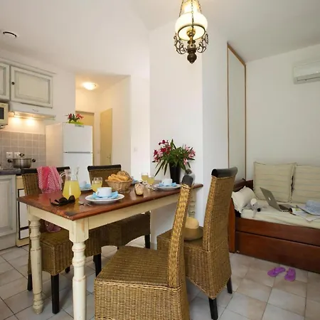 Σπίτι διακοπών In Corsica Near Canella