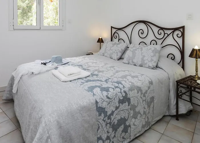 In Corsica Near Canella 度假居 法翁